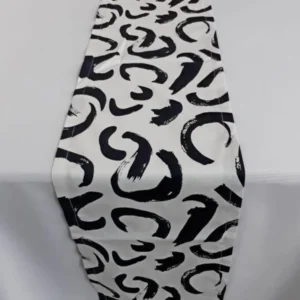 Table Runner Black & White Curl